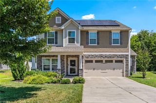 4515 Wedge Drive, Pfafftown, NC 27040