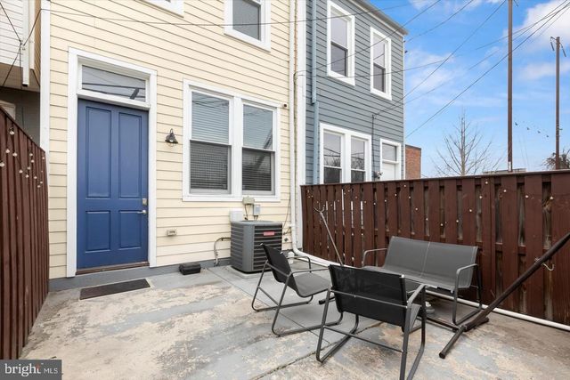 943 N PATTERSON PARK AVE, Baltimore, MD 21205
