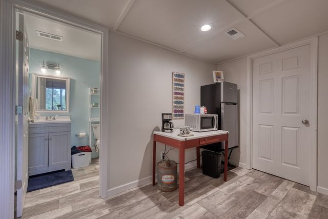 97 Windjammer Drive, Hiawassee, GA 30546