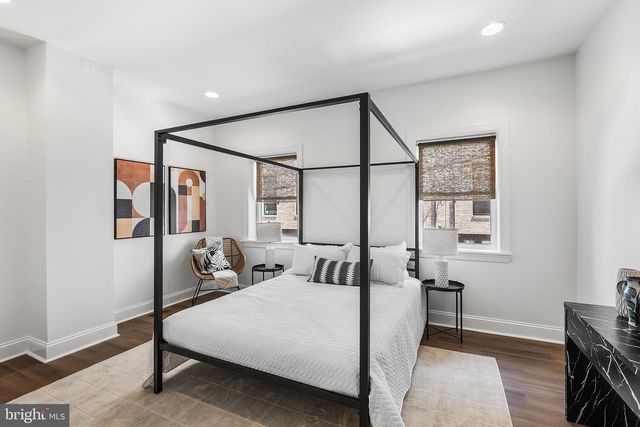 902 EMILY ST, Philadelphia, PA 19148