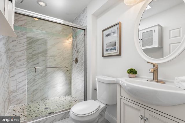 902 EMILY ST, Philadelphia, PA 19148
