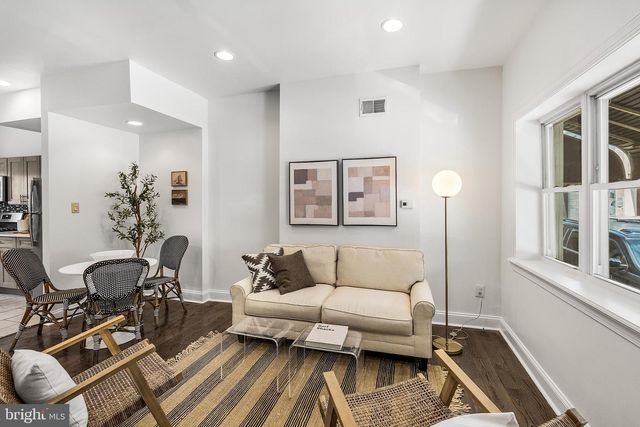 902 EMILY ST, Philadelphia, PA 19148