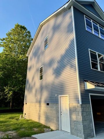 1 Jewel LN, Hampton, VA 23664