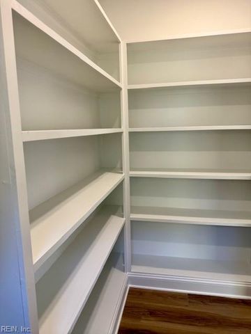 1 Jewel LN, Hampton, VA 23664