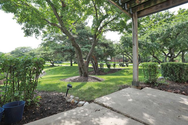 1 Trails Drive ZI, Schaumburg, IL 60194
