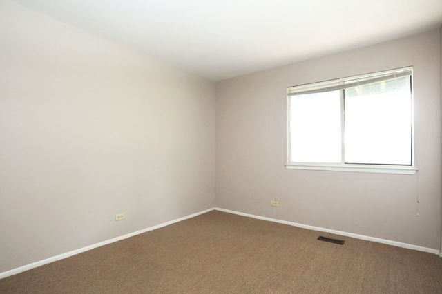 1 Trails Drive ZI, Schaumburg, IL 60194