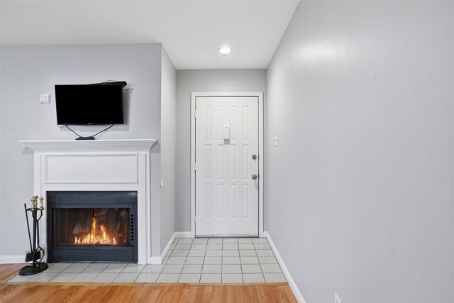 2535 Wedglea Drive F-127, Dallas, TX 75211