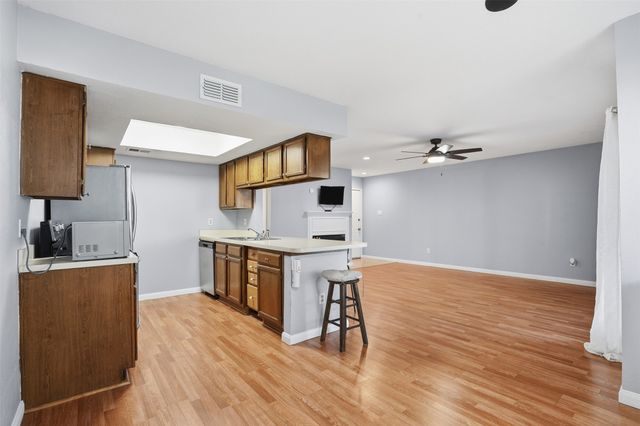 2535 Wedglea Drive F-127, Dallas, TX 75211