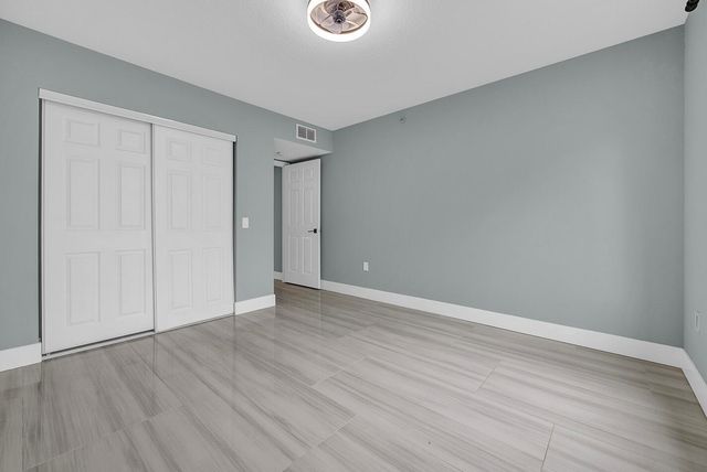 1010 Villa Circle, Boynton Beach, FL 33435