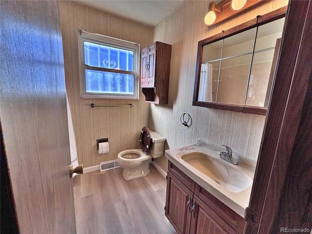 745 Mobile Street, Aurora, CO 80011