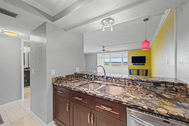 2618 COVE CAY DRIVE 505, Clearwater, FL 33760