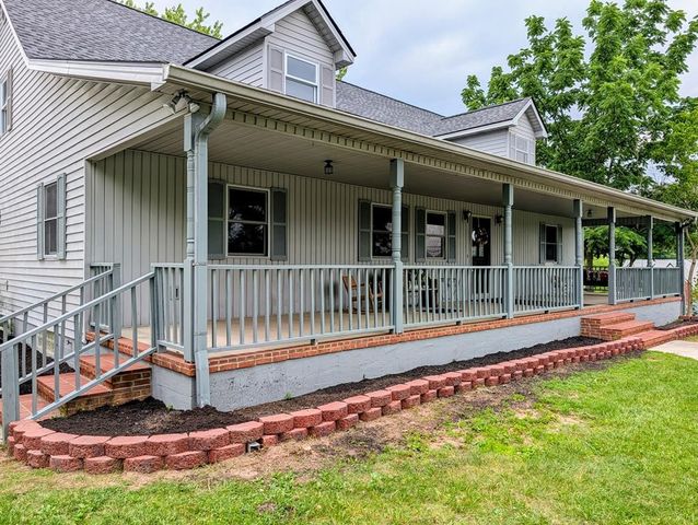 503 S Pine St, Monterey, TN 38574