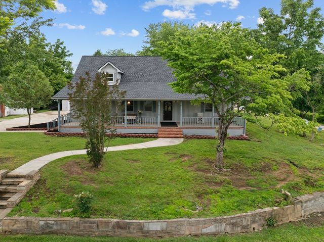 503 S Pine St, Monterey, TN 38574