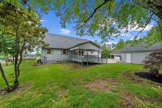 503 S Pine St, Monterey, TN 38574