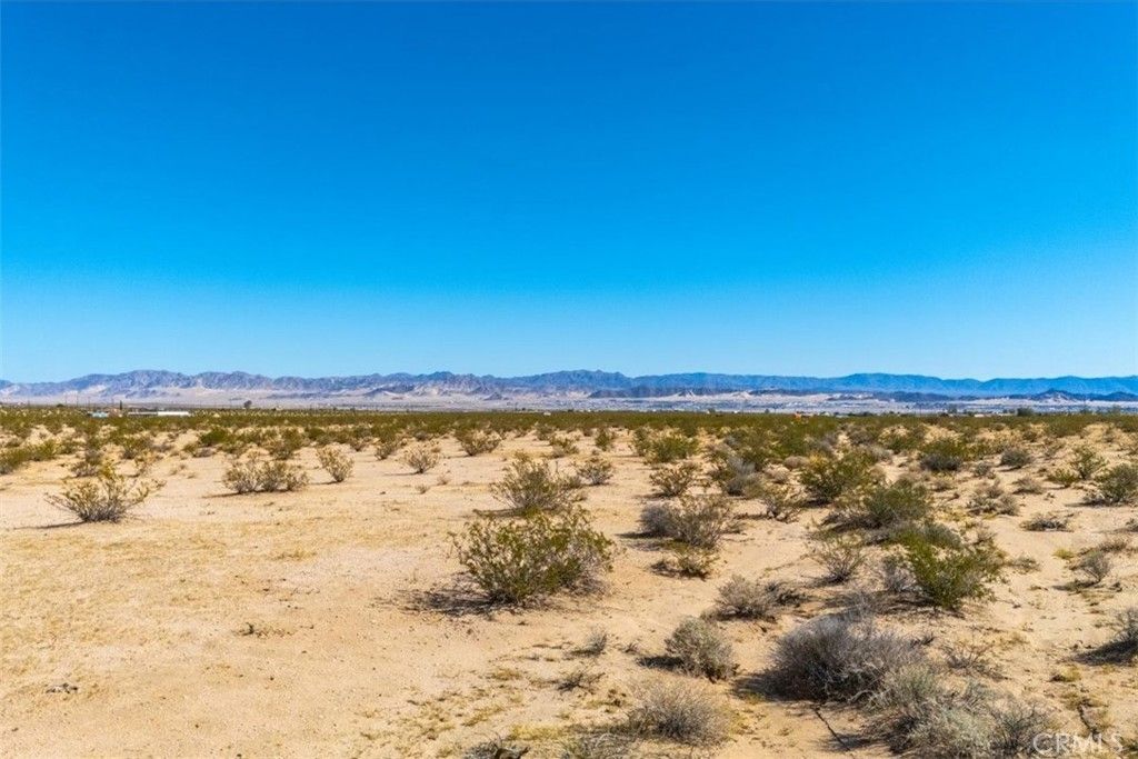 Image 10 of property listing at 70147 Cove View Road, 29 Palms, CA 92277