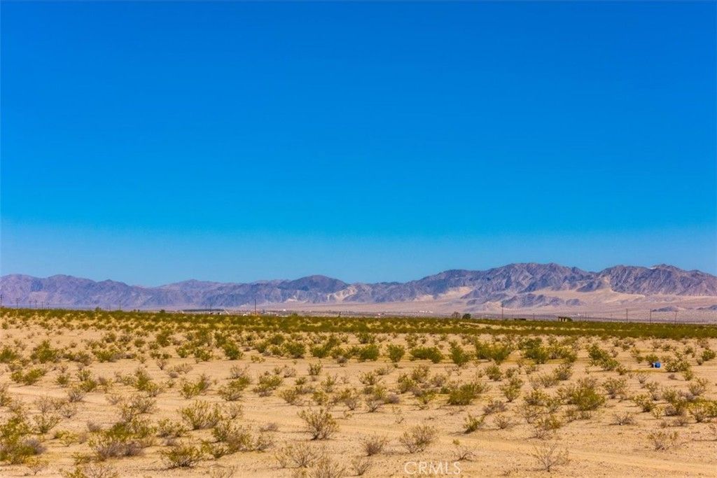 Image 13 of property listing at 70147 Cove View Road, 29 Palms, CA 92277