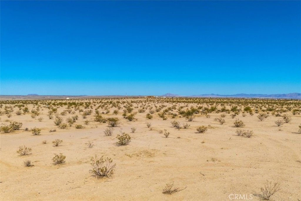 Image 18 of property listing at 70147 Cove View Road, 29 Palms, CA 92277