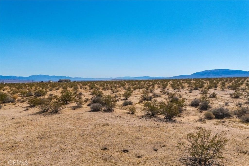 Image 6 of property listing at 70147 Cove View Road, 29 Palms, CA 92277