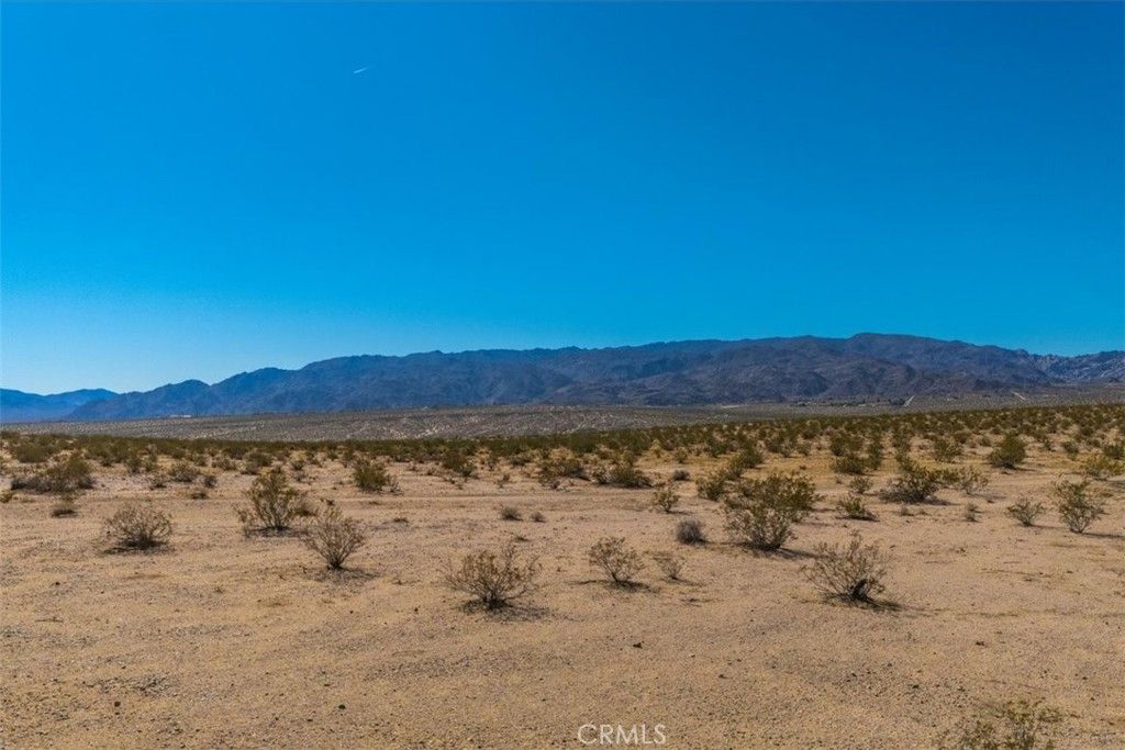 Image 8 of property listing at 70147 Cove View Road, 29 Palms, CA 92277
