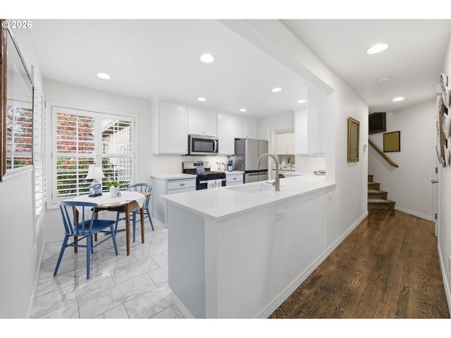 15366 Nw ABERDEEN Dr, Portland, OR 97229