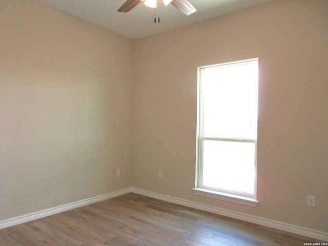 508 ALTA VISTA DR, Pleasanton, TX 78064