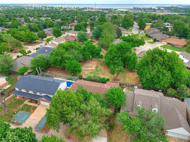 9212 Brentford Avenue, Oklahoma City, OK 73132