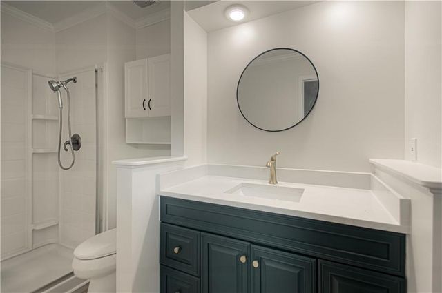 10407 Long Street, Overland Park, KS 66215