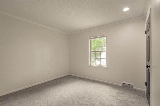 10407 Long Street, Overland Park, KS 66215