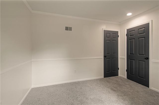 10407 Long Street, Overland Park, KS 66215