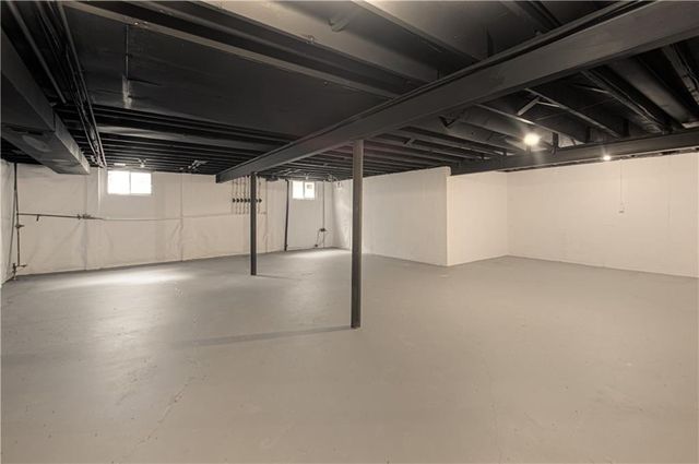 10407 Long Street, Overland Park, KS 66215