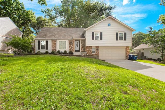 10407 Long Street, Overland Park, KS 66215