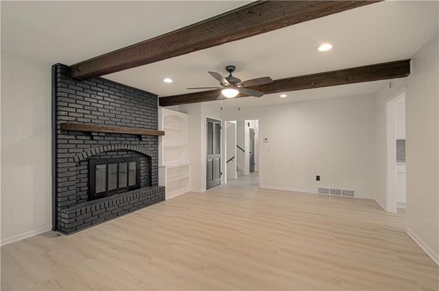 10407 Long Street, Overland Park, KS 66215