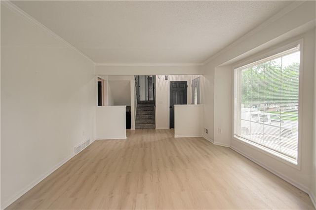 10407 Long Street, Overland Park, KS 66215