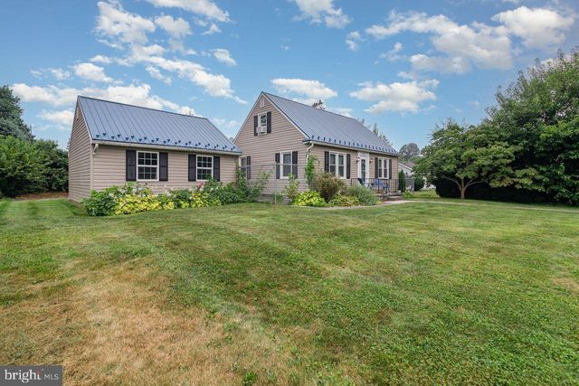 914 E CHERRY ST, Palmyra, PA 17078