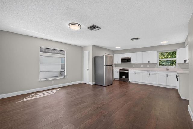 34 READ STREET, Tarpon Springs, FL 34689