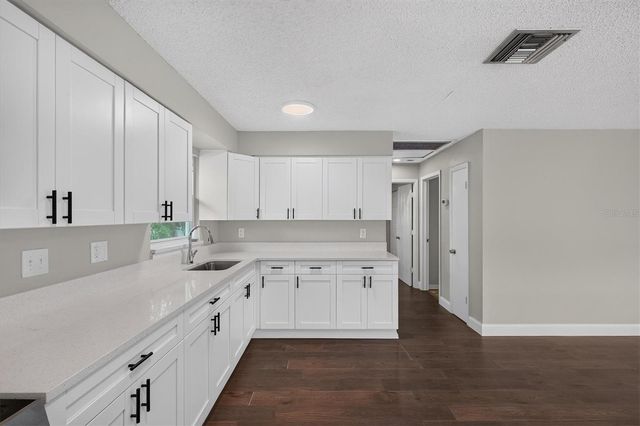 34 READ STREET, Tarpon Springs, FL 34689