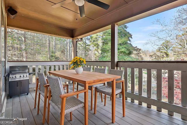 200 Valley Brook Drive, Newnan, GA 30265