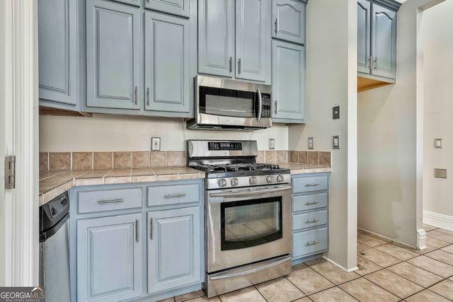 200 Valley Brook Drive, Newnan, GA 30265