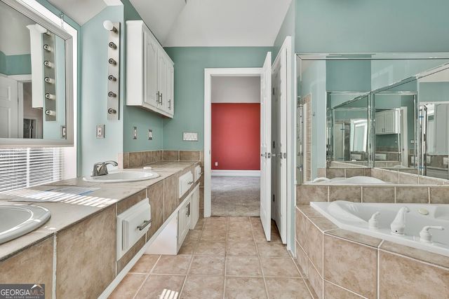 200 Valley Brook Drive, Newnan, GA 30265