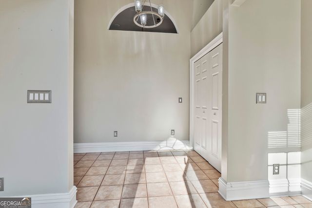 200 Valley Brook Drive, Newnan, GA 30265