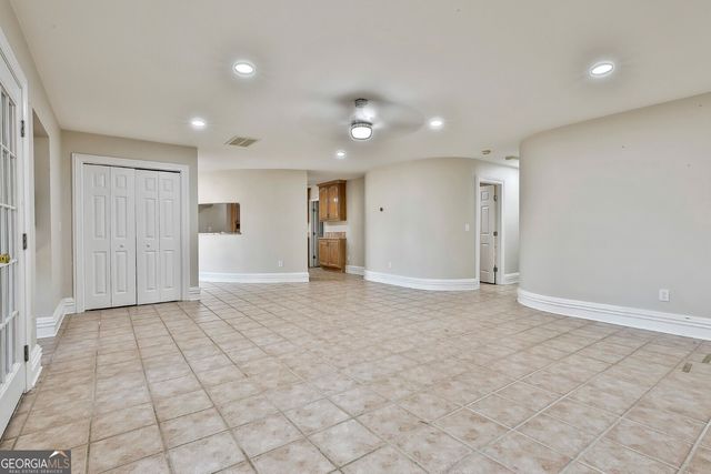 200 Valley Brook Drive, Newnan, GA 30265