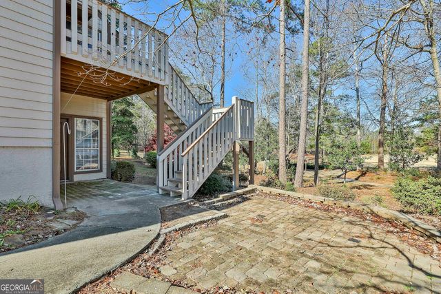 200 Valley Brook Drive, Newnan, GA 30265