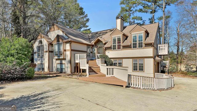 200 Valley Brook Drive, Newnan, GA 30265