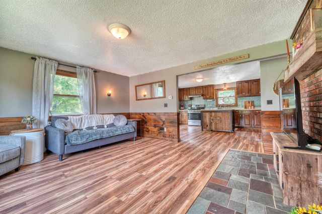 7 Applecrest Lane, Andover, NH 03216
