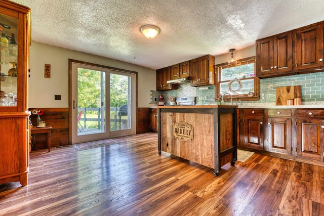 7 Applecrest Lane, Andover, NH 03216