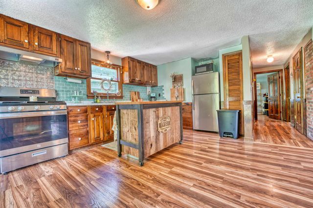 7 Applecrest Lane, Andover, NH 03216