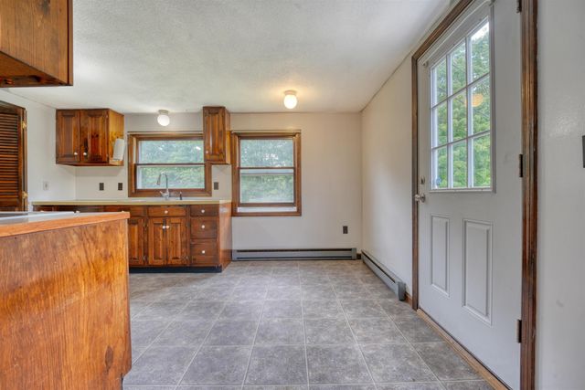 7 Applecrest Lane, Andover, NH 03216