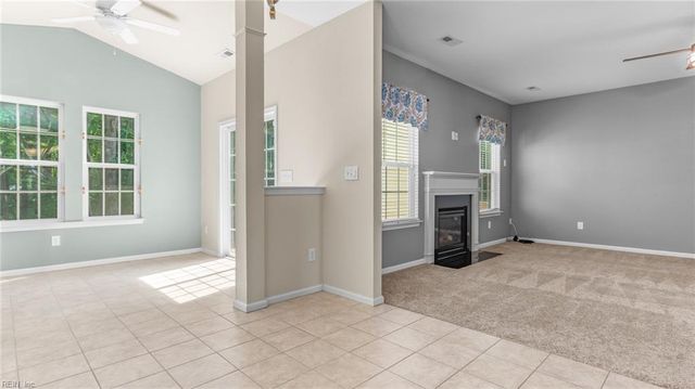 705 Creekwood DR, Chesapeake, VA 23323