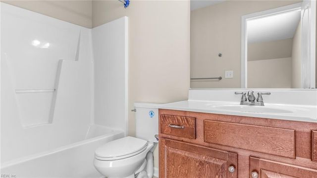 705 Creekwood DR, Chesapeake, VA 23323