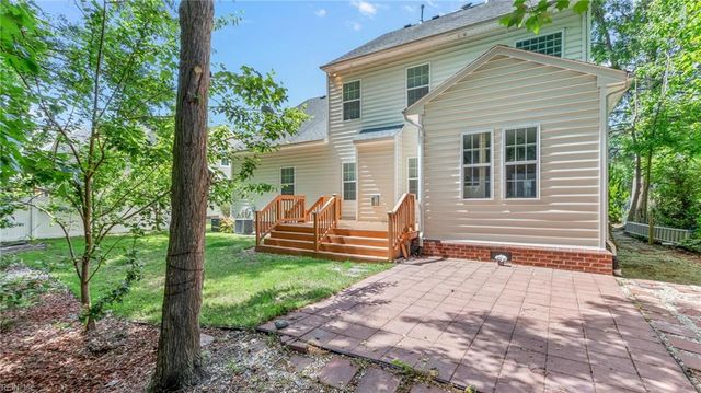705 Creekwood DR, Chesapeake, VA 23323